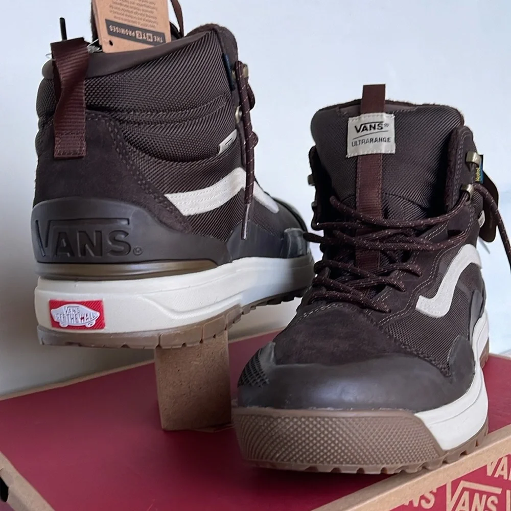 Vans Men’s Ultrarange Exo Hi Mte2 Demitasse
VN0A4BVS3N1
Sneakers - Picture 8 of 16